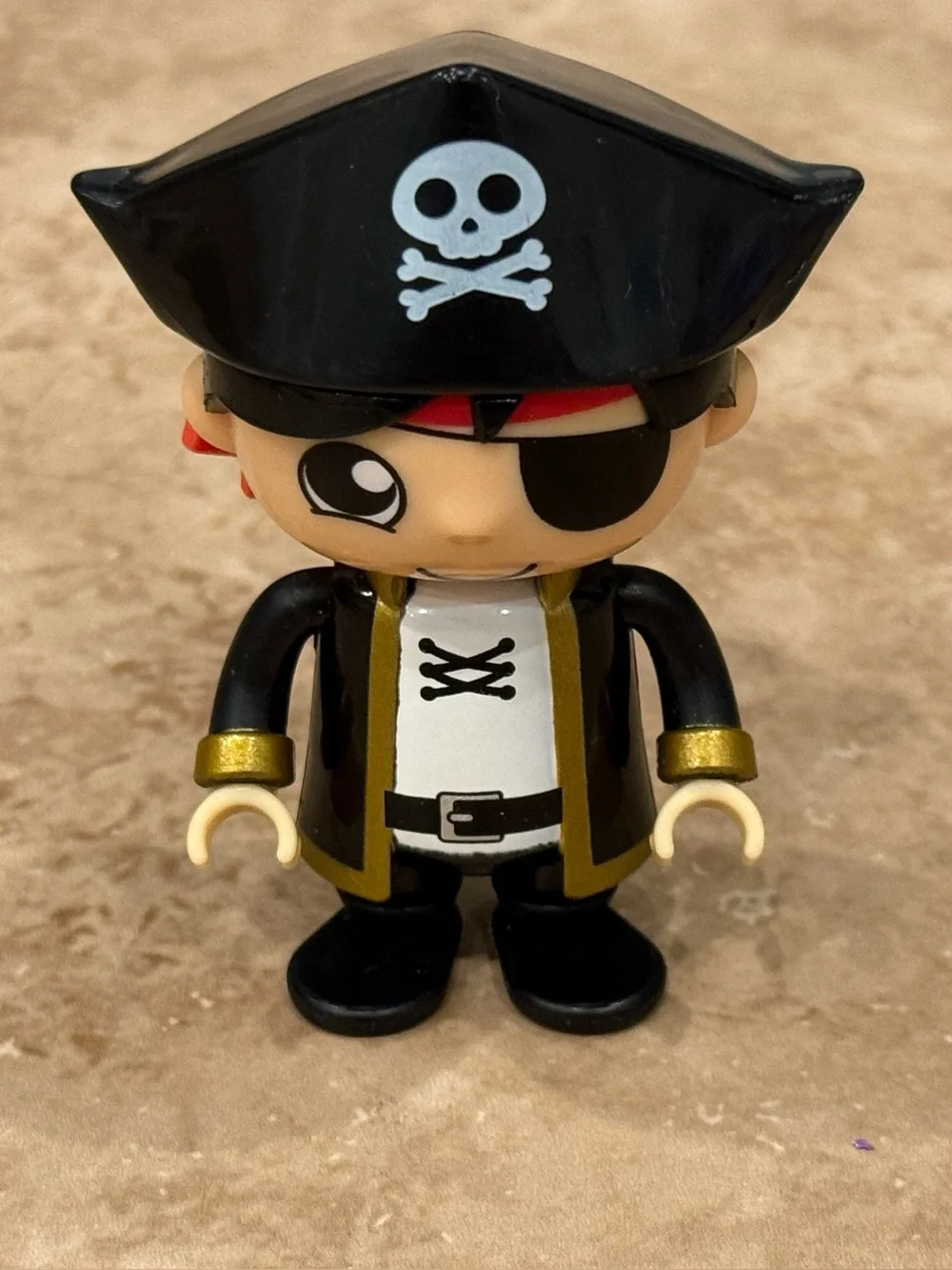 Bonkers Toys Pirate Ryan